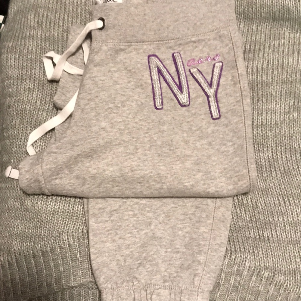 Aero sweats